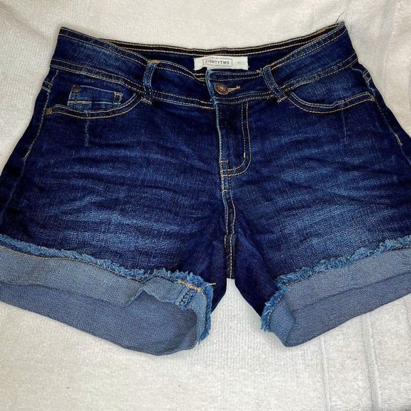 Eightytwo super stretch denim  Jeans Shorts - Picture 1 of 6